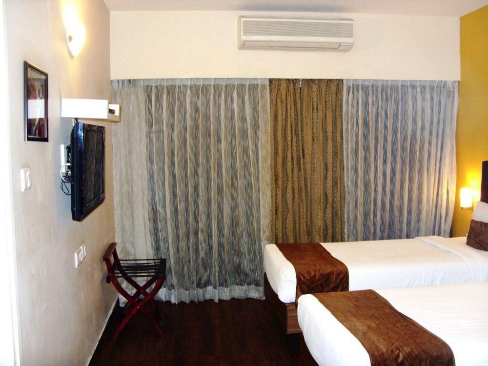 Mango Hotels, Samed Agra อัครา ภายนอก รูปภาพ
