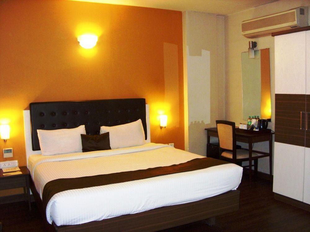 Mango Hotels, Samed Agra อัครา ภายนอก รูปภาพ