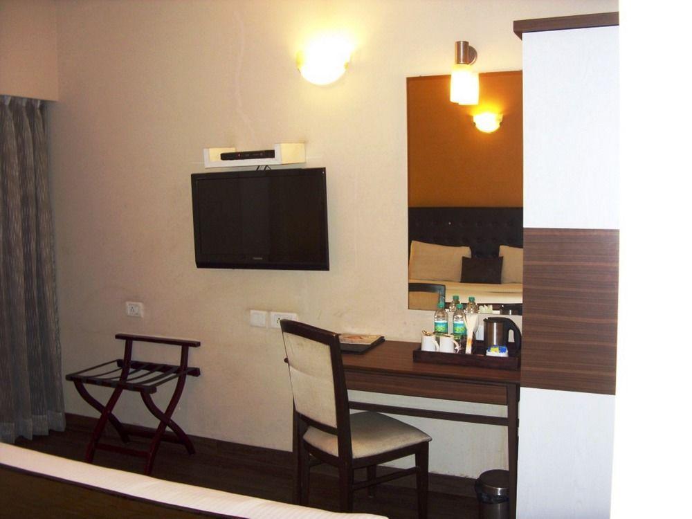 Mango Hotels, Samed Agra อัครา ภายนอก รูปภาพ